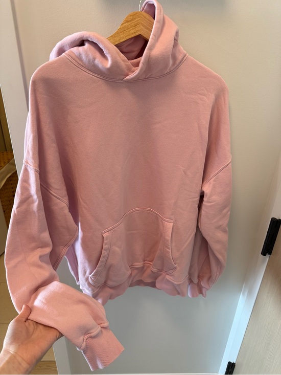 Abercrombie & Fitch Tops - Abercrombie & Fitch Light Pink Pullover Hoodie